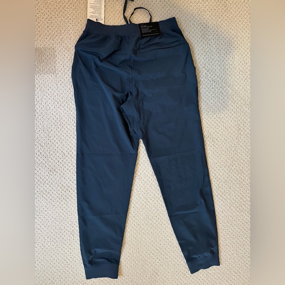 Men’s size small Lululemon ABC jogger - Picture 5 of 11
